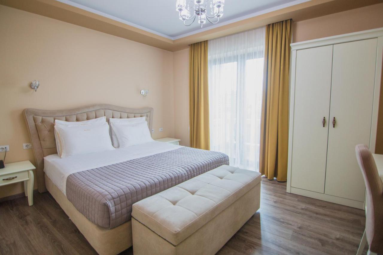 Christi'S Hotel Borova Korce Exterior foto