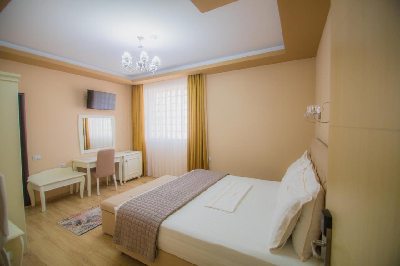 Christi'S Hotel Borova Korce Exterior foto